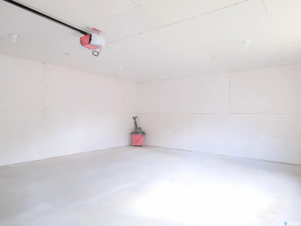 106 8th Avenue W Biggar SK S0K 0M0