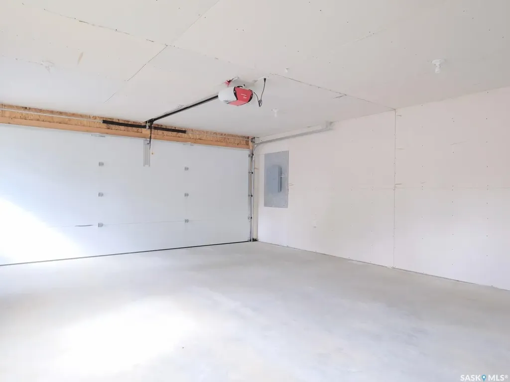 106 8th Avenue W Biggar SK S0K 0M0