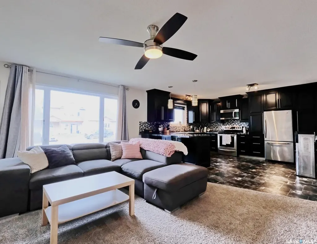 106 8th Avenue W Biggar SK S0K 0M0