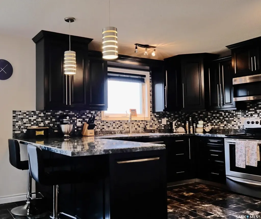 106 8th Avenue W Biggar SK S0K 0M0