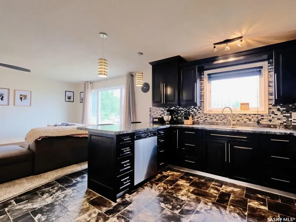 106 8th Avenue W Biggar SK S0K 0M0