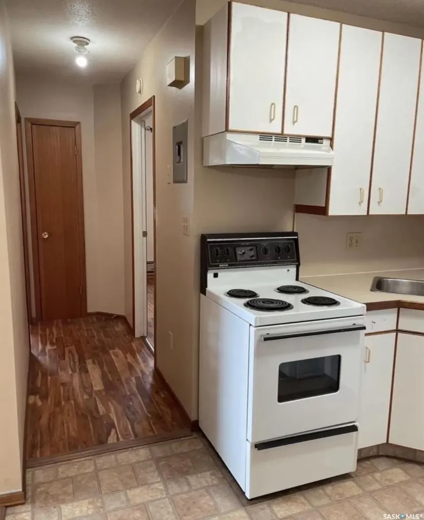 221 Centre Street Assiniboia SK S0H 0B0