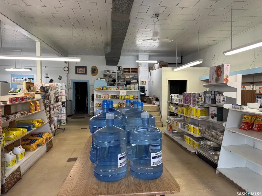102 Main Street Limerick SK S0H 2P0