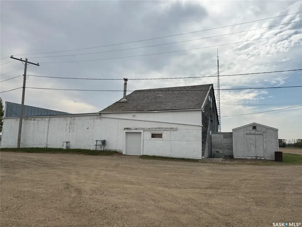 102 Main Street Limerick SK S0H 2P0