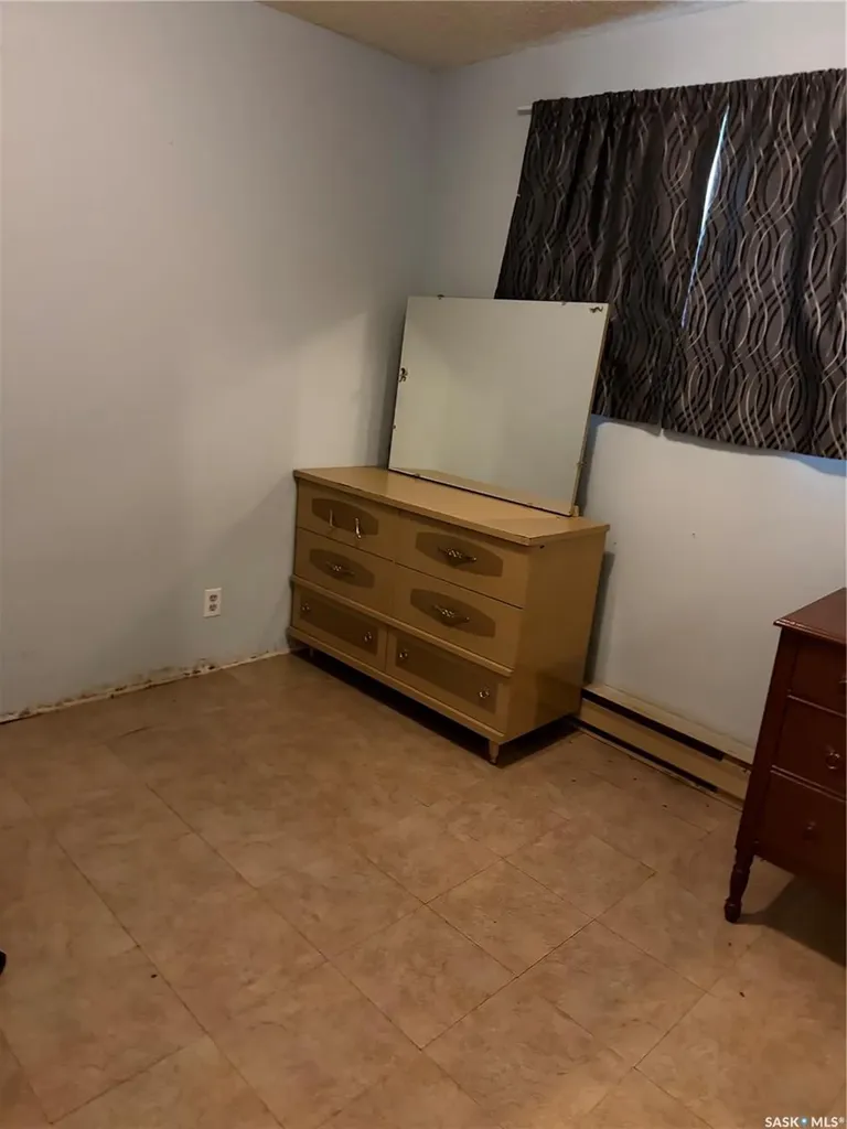 128 1st Avenue S Coronach SK S0H 0Z0