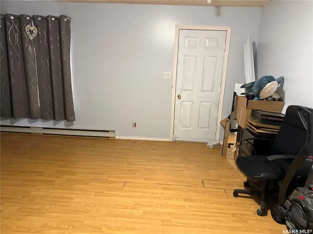 128 1st Avenue S Coronach SK S0H 0Z0