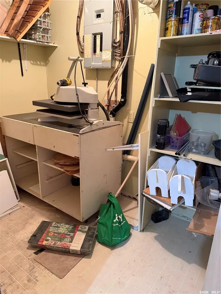 128 1st Avenue S Coronach SK S0H 0Z0