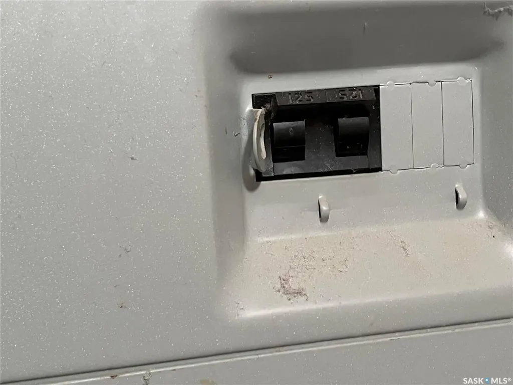 128 1st Avenue S Coronach SK S0H 0Z0