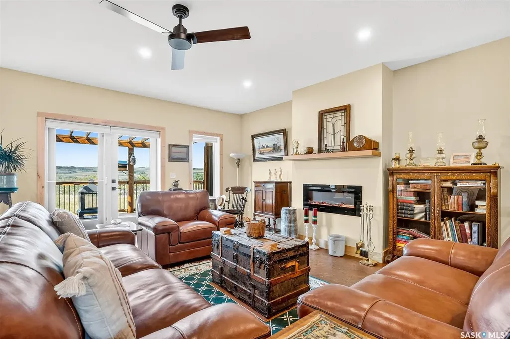 322 Laurier Crescent Laird Rm No. 404 SK S0K 2L0