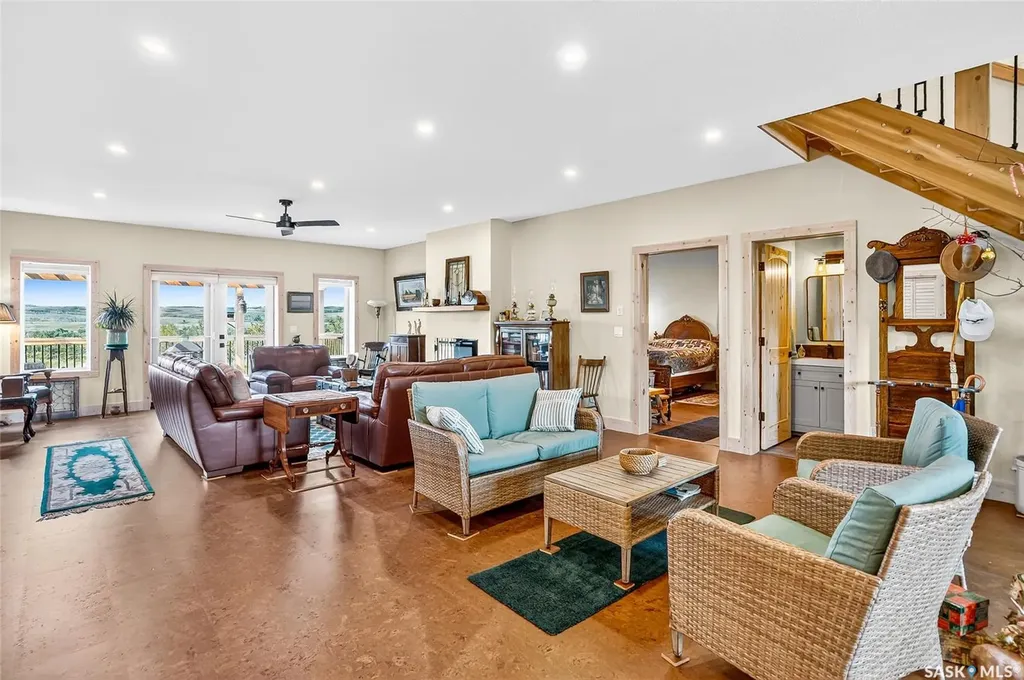 322 Laurier Crescent Laird Rm No. 404 SK S0K 2L0