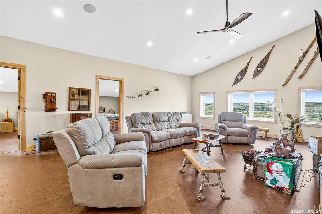 322 Laurier Crescent Laird Rm No. 404 SK S0K 2L0