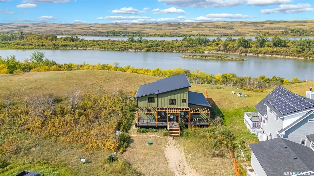 322 Laurier Crescent Laird Rm No. 404 SK S0K 2L0