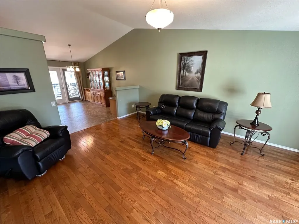 614 Hudson Street Hudson Bay SK S0E 0Y0