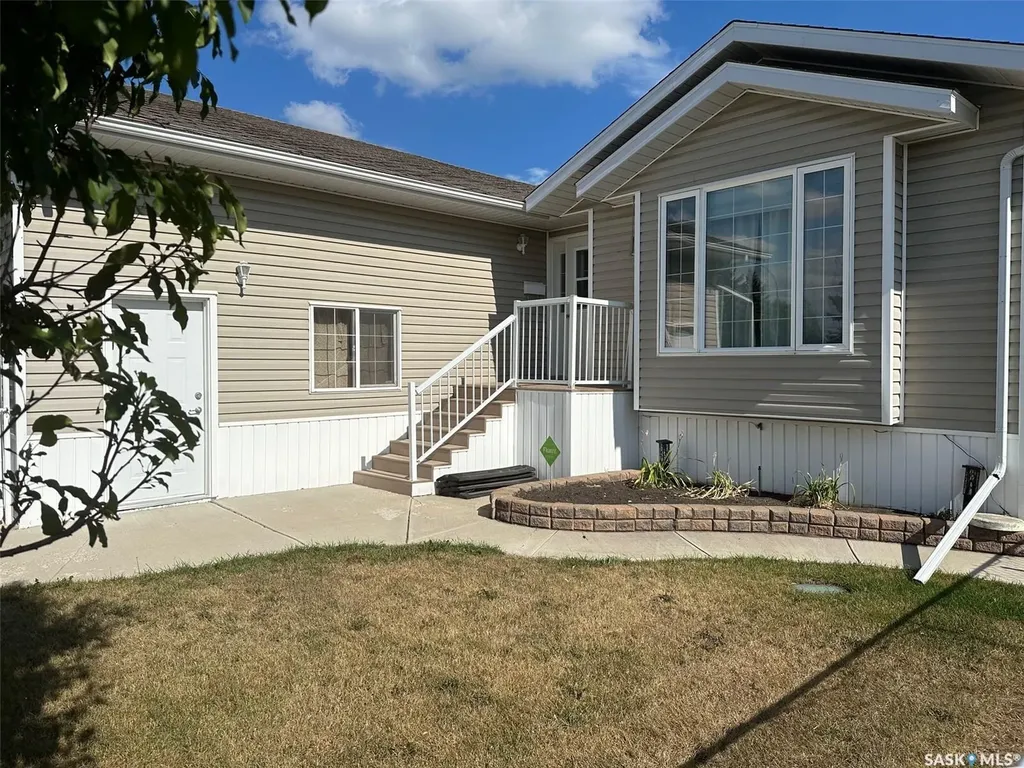 614 Hudson Street Hudson Bay SK S0E 0Y0