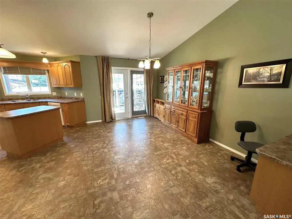 614 Hudson Street Hudson Bay SK S0E 0Y0