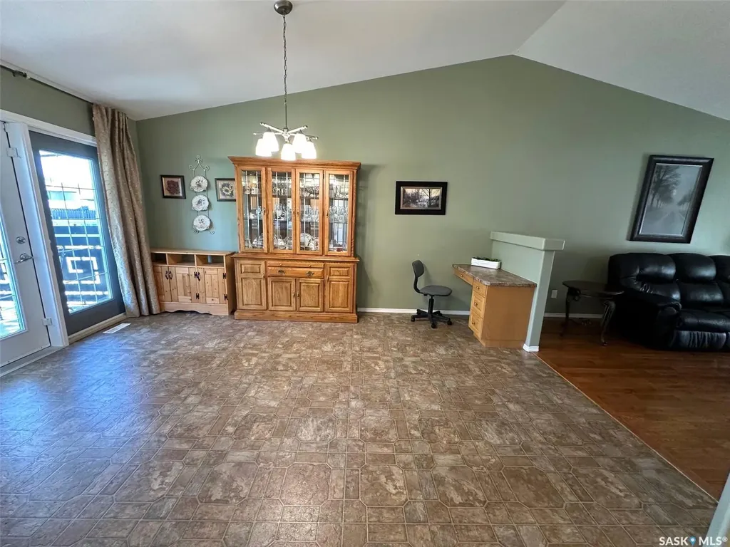 614 Hudson Street Hudson Bay SK S0E 0Y0