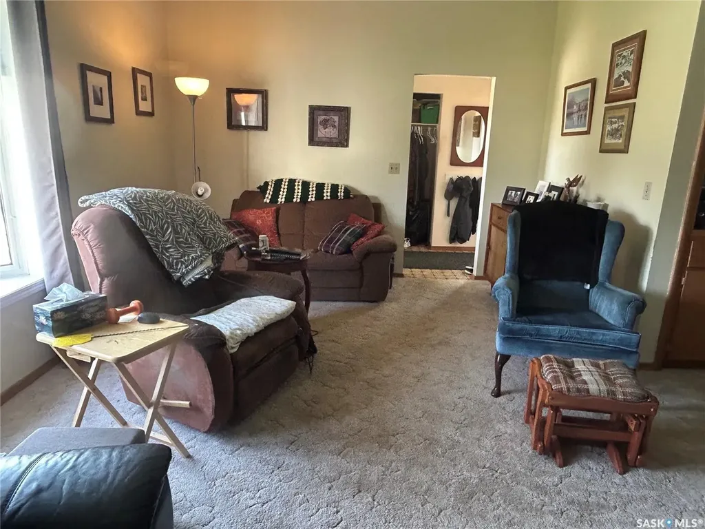 108 Second Street E Carnduff SK S0C 0S0