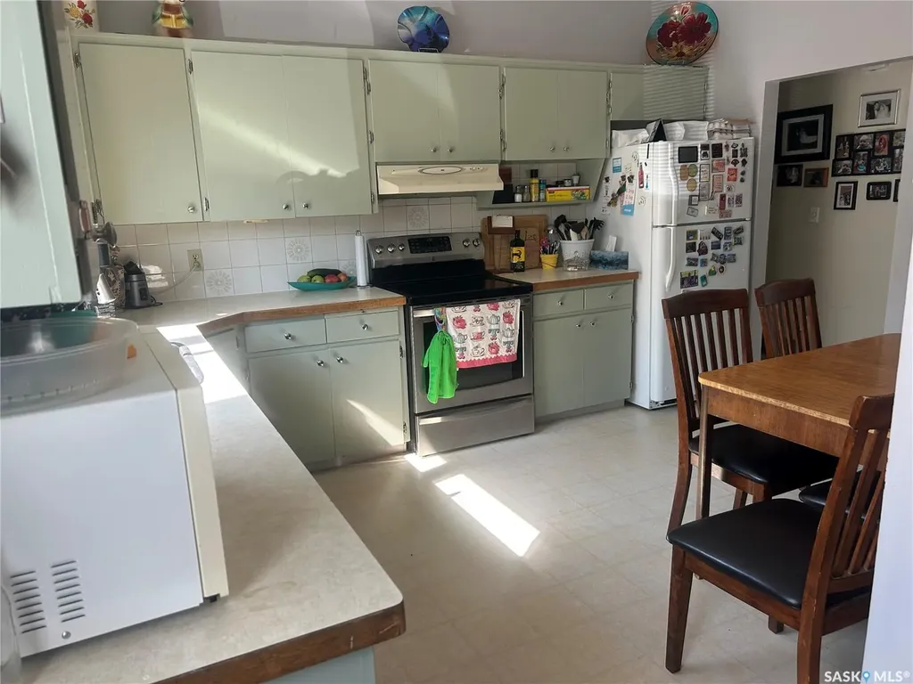 108 Second Street E Carnduff SK S0C 0S0