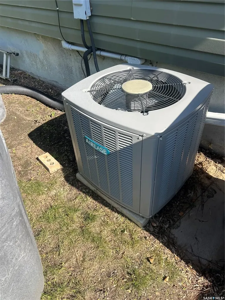 108 Second Street E Carnduff SK S0C 0S0