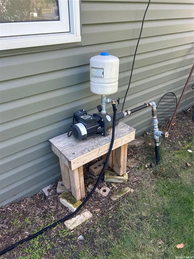 108 Second Street E Carnduff SK S0C 0S0