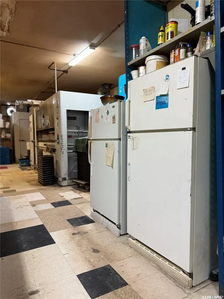 140 3rd Avenue W Melville SK S0A 2P0
