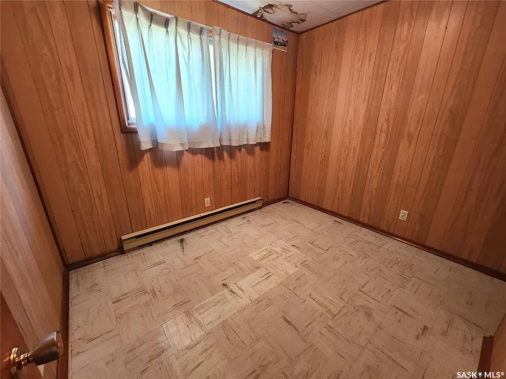 208 2nd Avenue E Lampman SK S0C 1N0