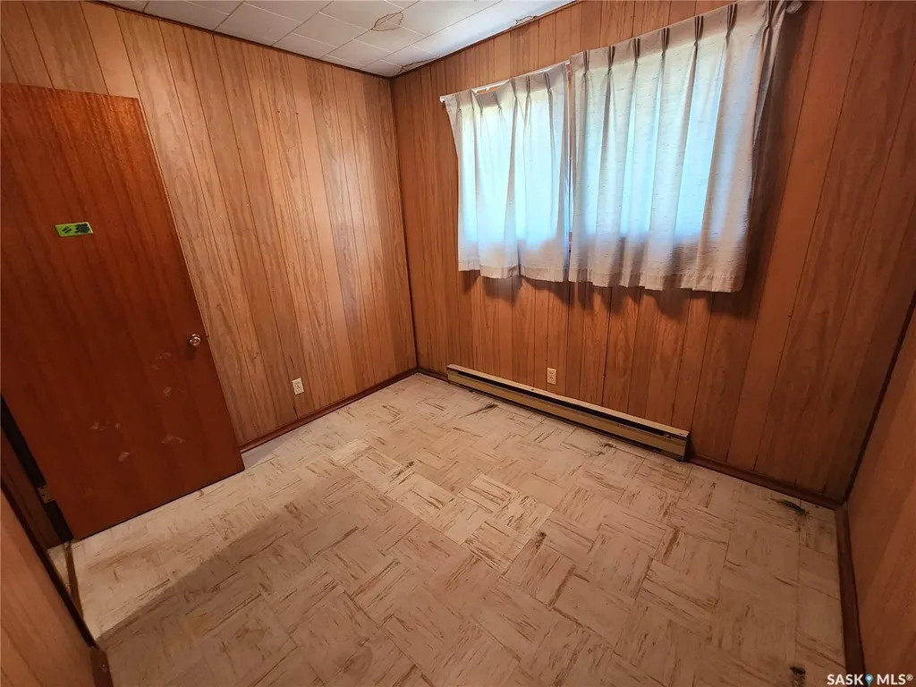 208 2nd Avenue E Lampman SK S0C 1N0