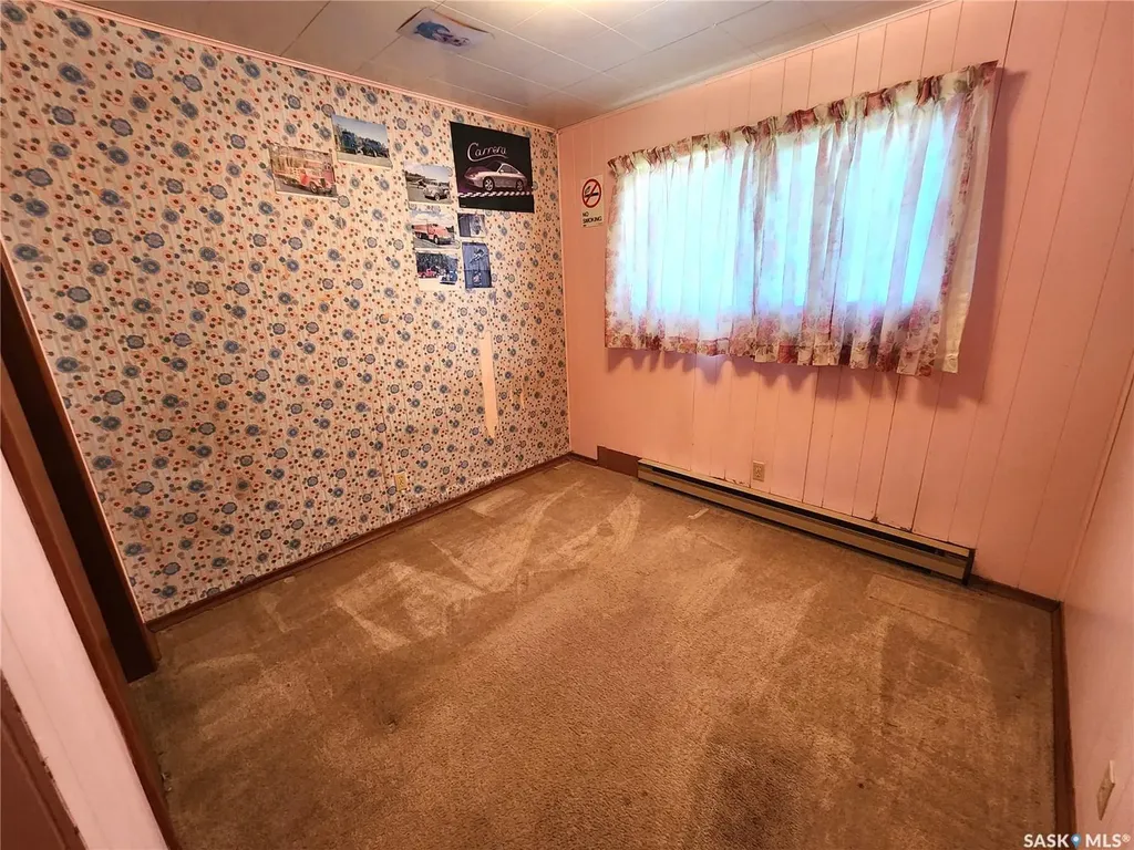 208 2nd Avenue E Lampman SK S0C 1N0