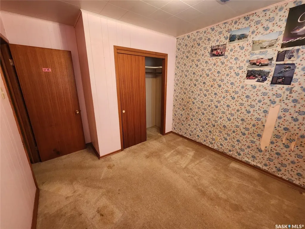 208 2nd Avenue E Lampman SK S0C 1N0