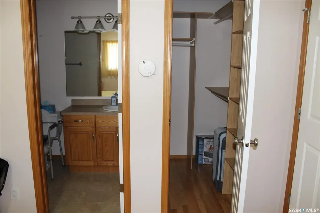 305 5th Street E Wilkie SK S0K 4W0