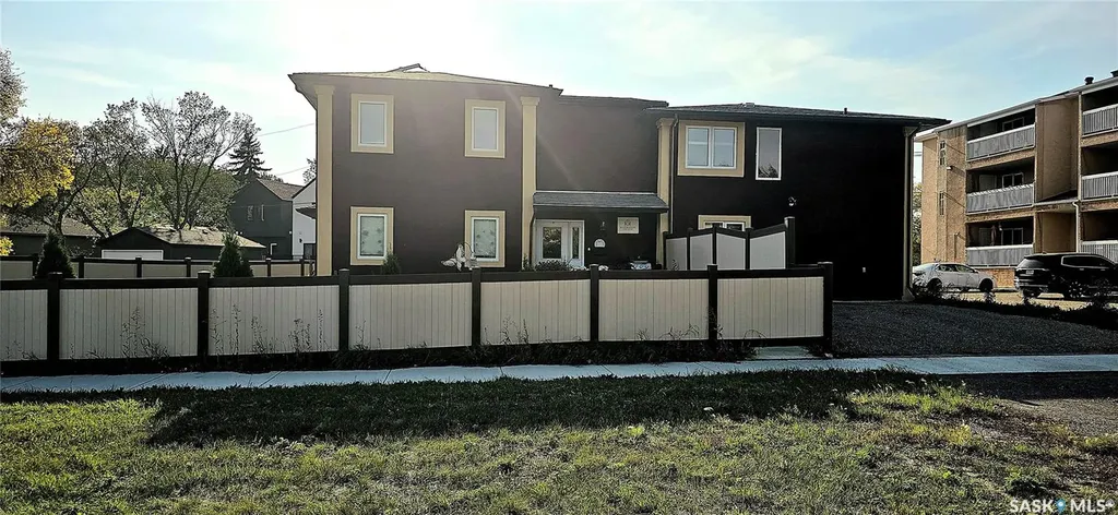 310 18th Avenue E Regina SK S4N 1E2