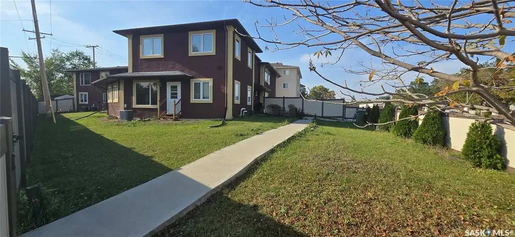 310 18th Avenue E Regina SK S4N 1E2