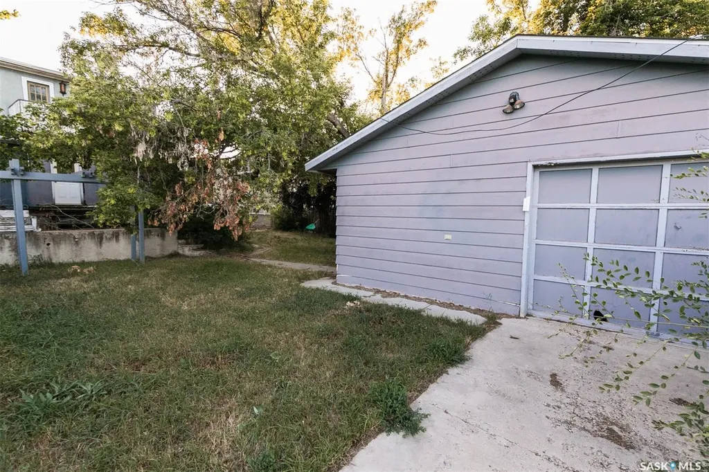 306 Saskatchewan Avenue Kerrobert SK S0L 1R0