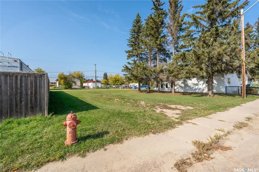 165 & 167 Main Street Pierceland SK S0M 2K0