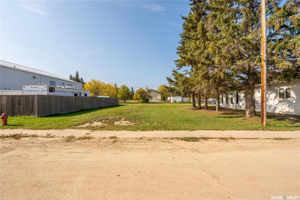 165 & 167 Main Street Pierceland SK S0M 2K0