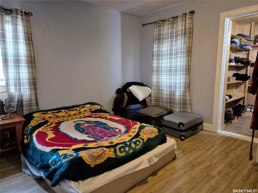 137 2nd Street W Ponteix SK S0N 1Z0