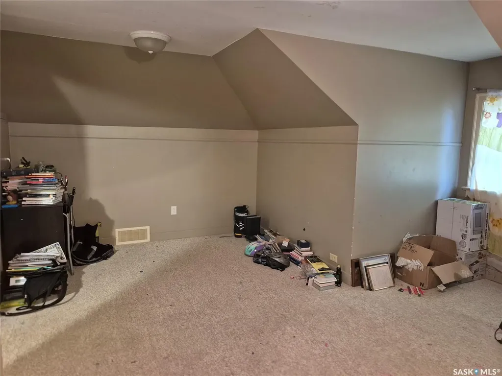 137 2nd Street W Ponteix SK S0N 1Z0
