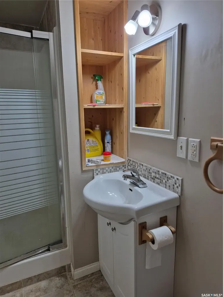 137 2nd Street W Ponteix SK S0N 1Z0