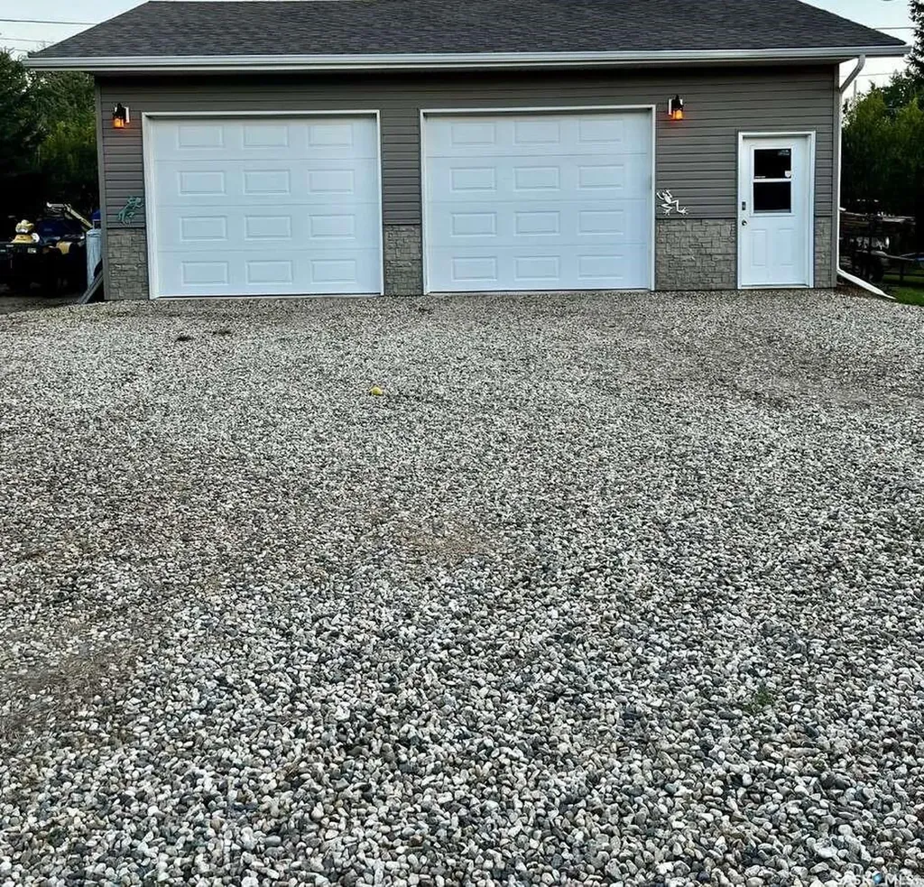 305 3rd Street St. Brieux SK S0K 3V0