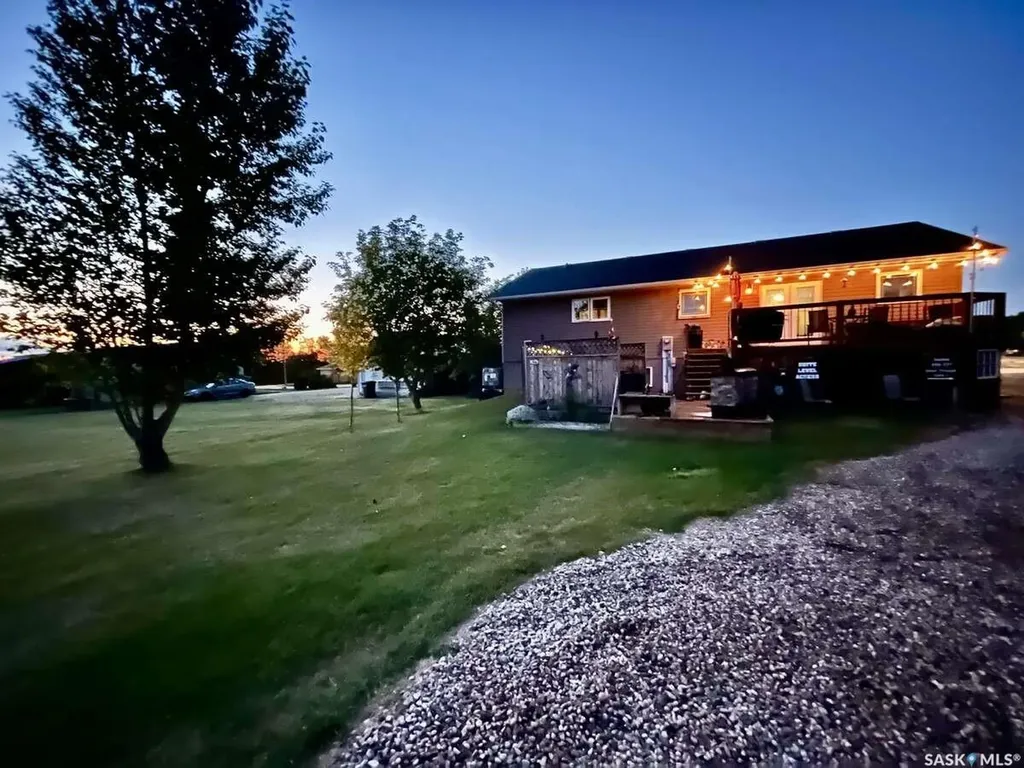 305 3rd Street St. Brieux SK S0K 3V0