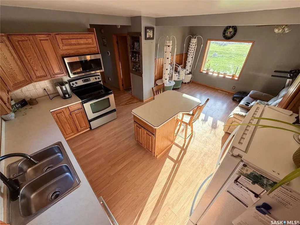 223 Riverside Boulevard Eastend SK S0N 0T0