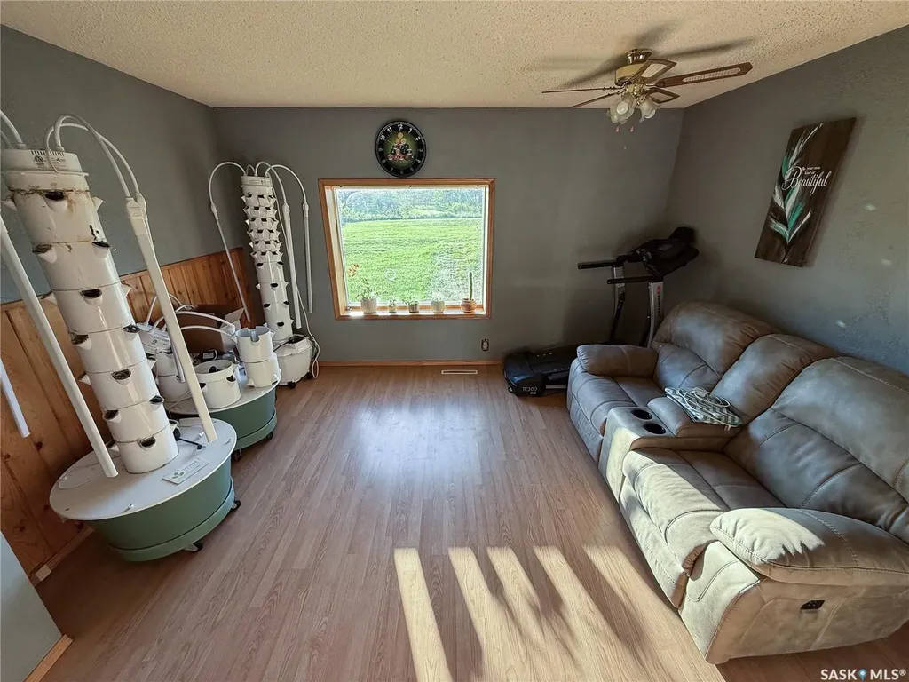 223 Riverside Boulevard Eastend SK S0N 0T0