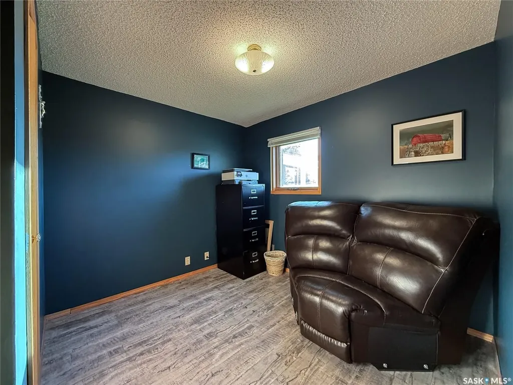 223 Riverside Boulevard Eastend SK S0N 0T0