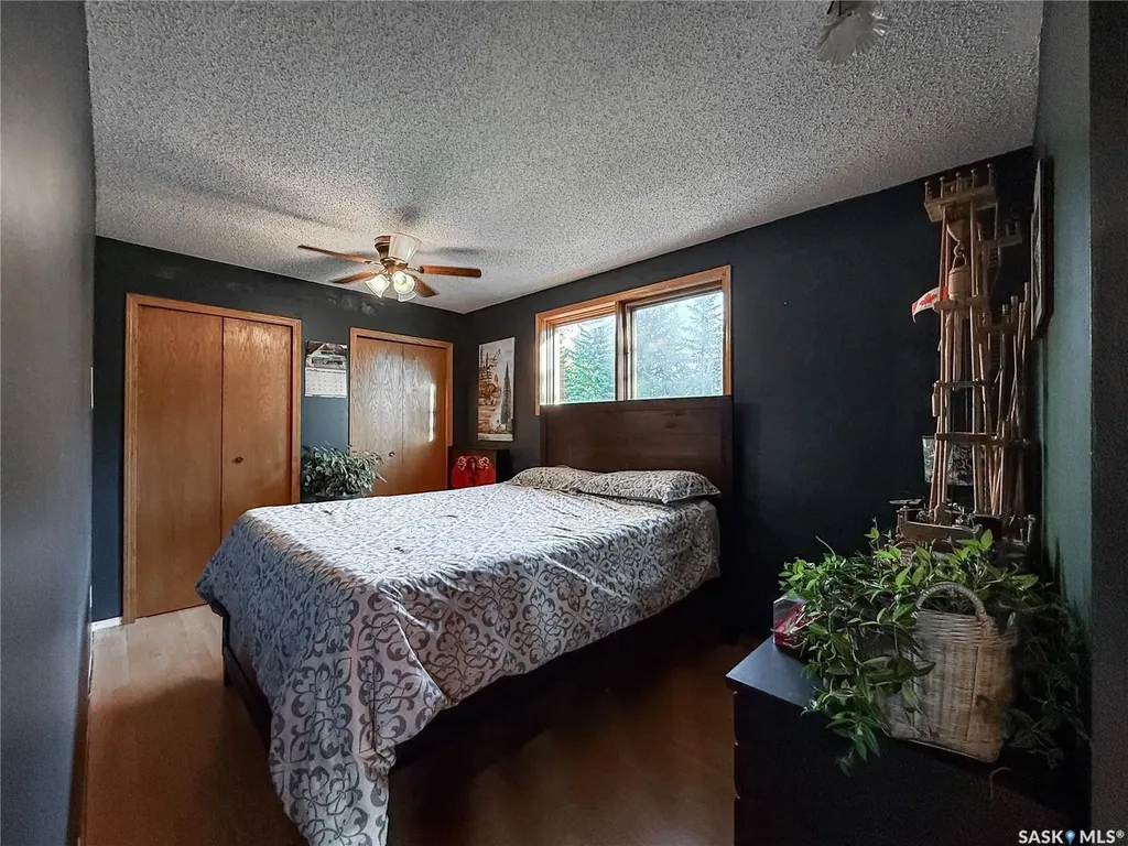 223 Riverside Boulevard Eastend SK S0N 0T0