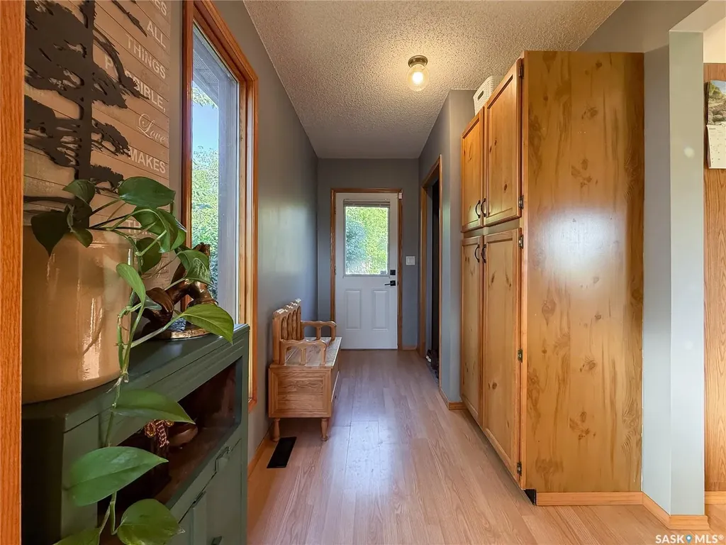 223 Riverside Boulevard Eastend SK S0N 0T0