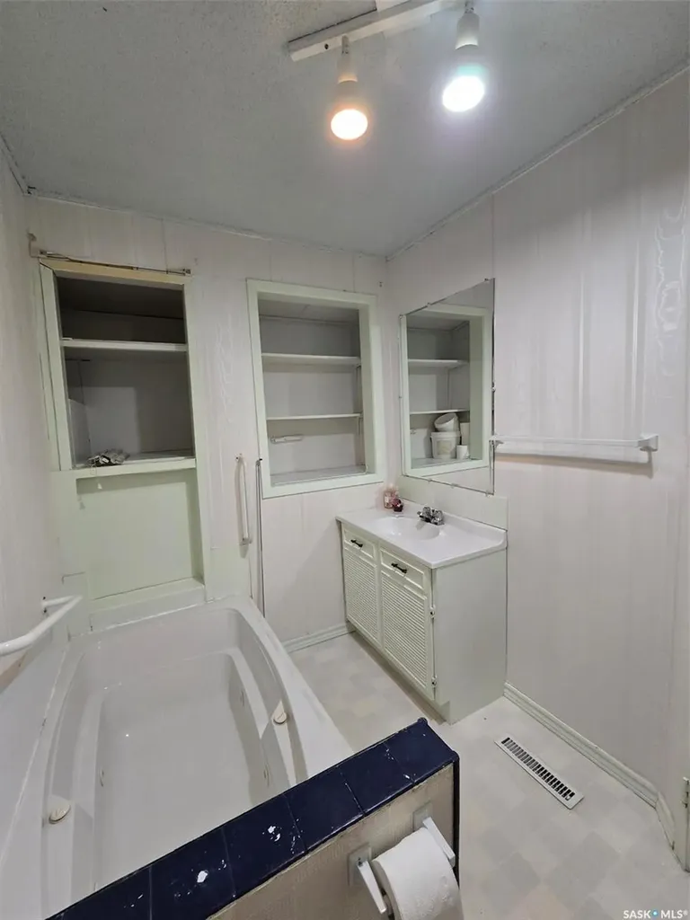 914 Pacific Street Grenfell SK S0G 2B0