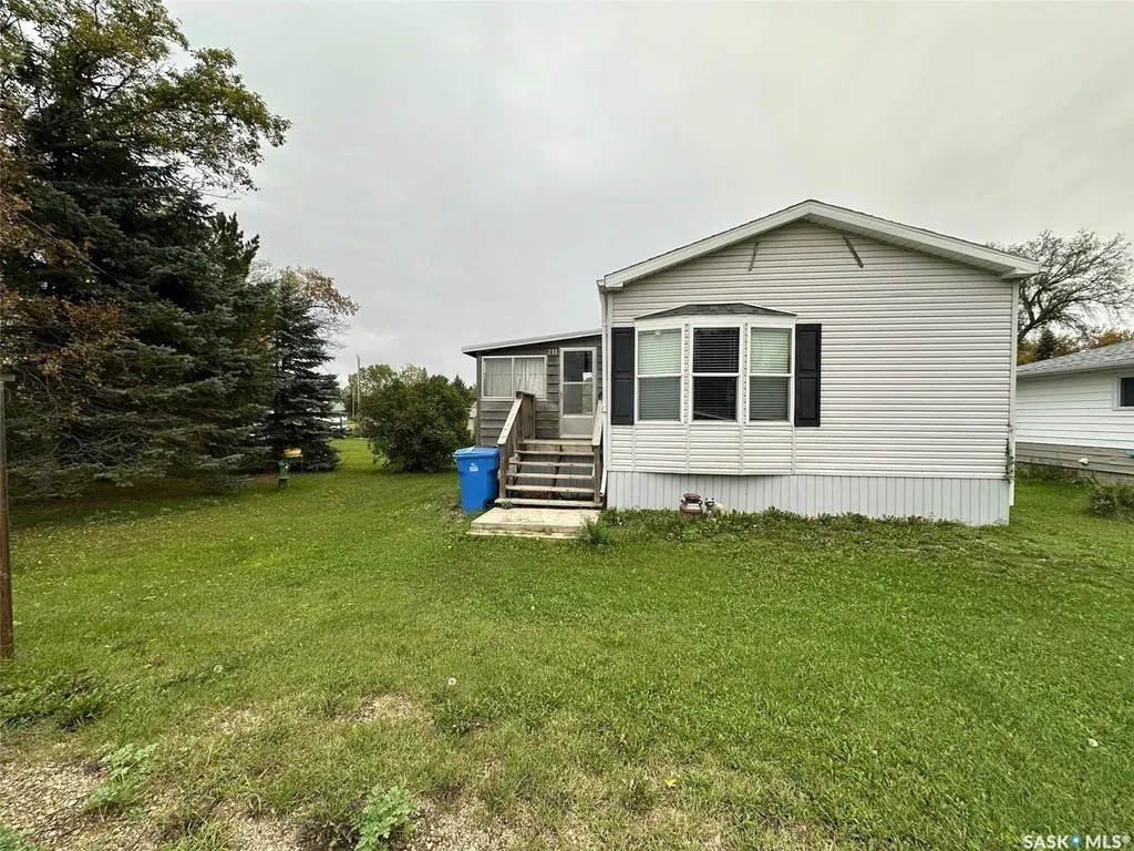 211 North Street Stoughton SK S0G 4T0