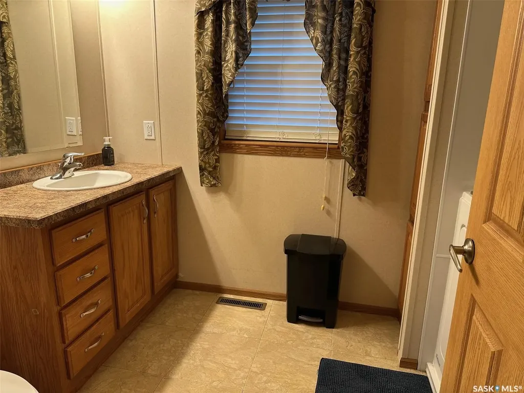 211 North Street Stoughton SK S0G 4T0