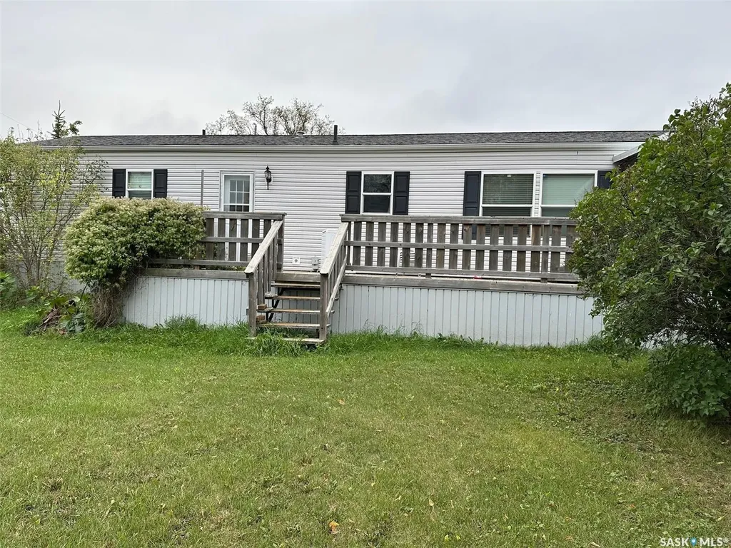 211 North Street Stoughton SK S0G 4T0