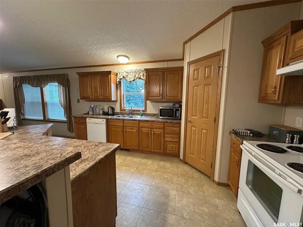 211 North Street Stoughton SK S0G 4T0